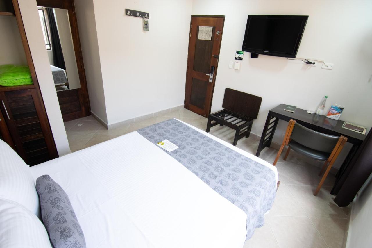 Hotel Poblado Boutique Express Medellin Exterior photo
